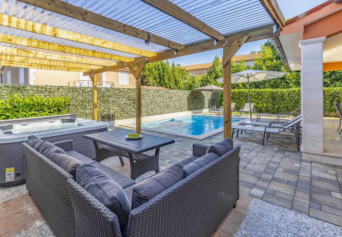 Villa in Pula - Lotus Elite Villa with Pool & Jacuzzi 7