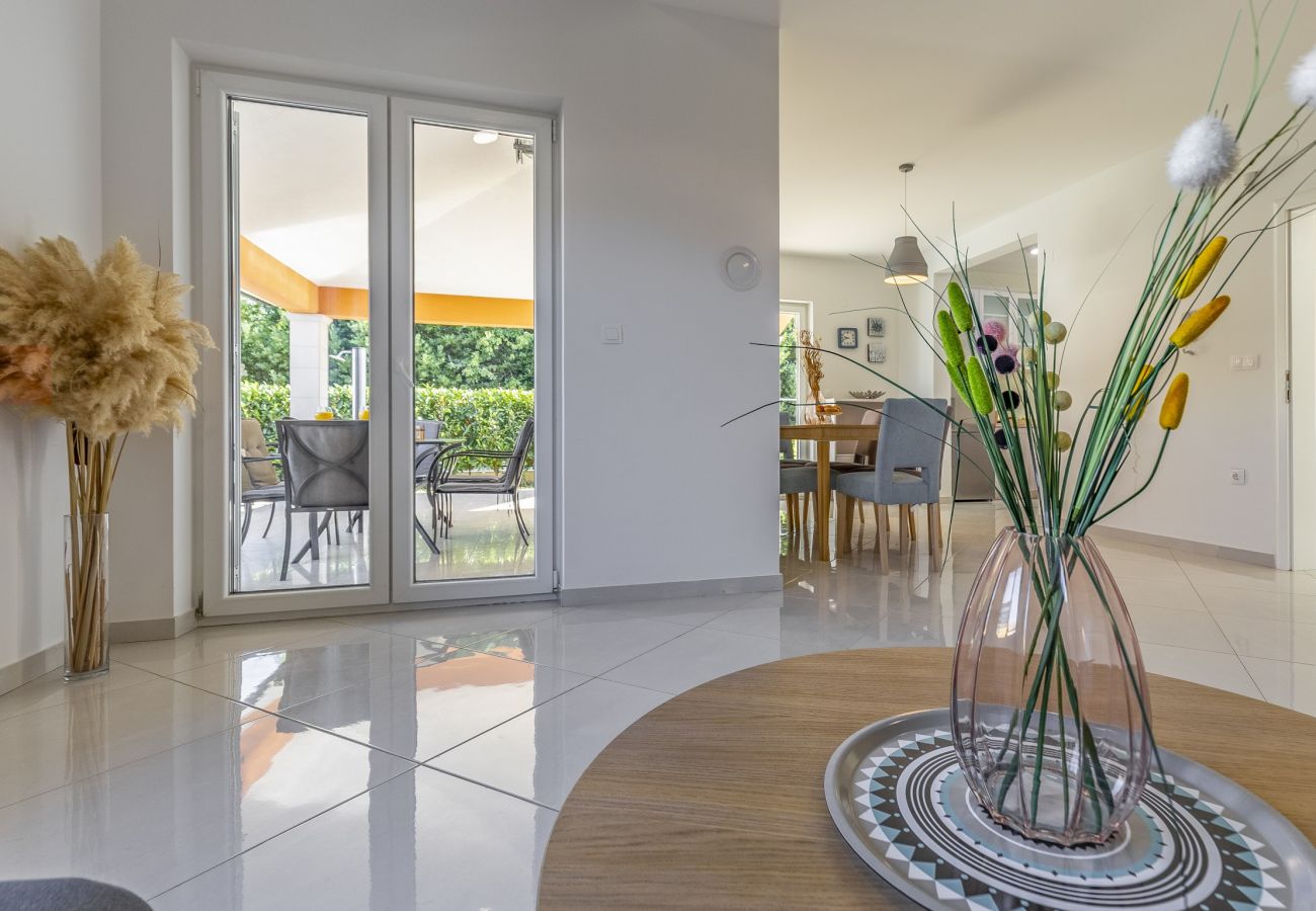 Villa in Pula - Lotus Elite Villa with Pool & Jacuzzi 7