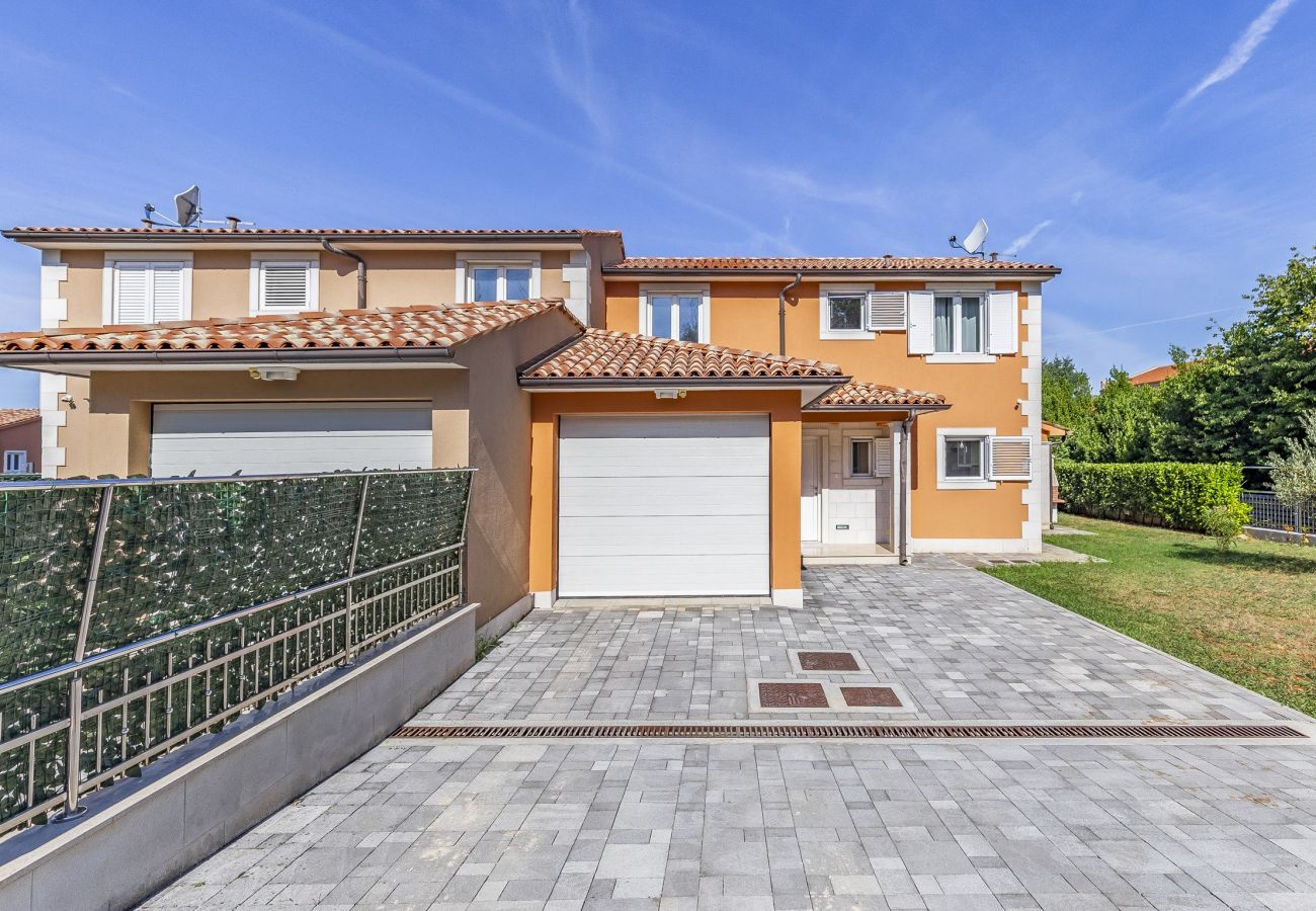 Villa in Pula - Lotus Elite Villa with Pool & Jacuzzi 7