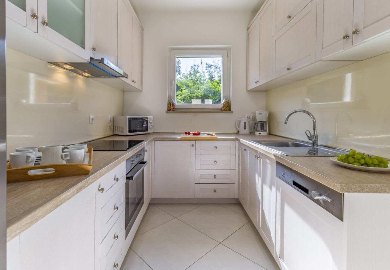 Villa in Pula - Lotus Elite Villa with Pool & Jacuzzi 9