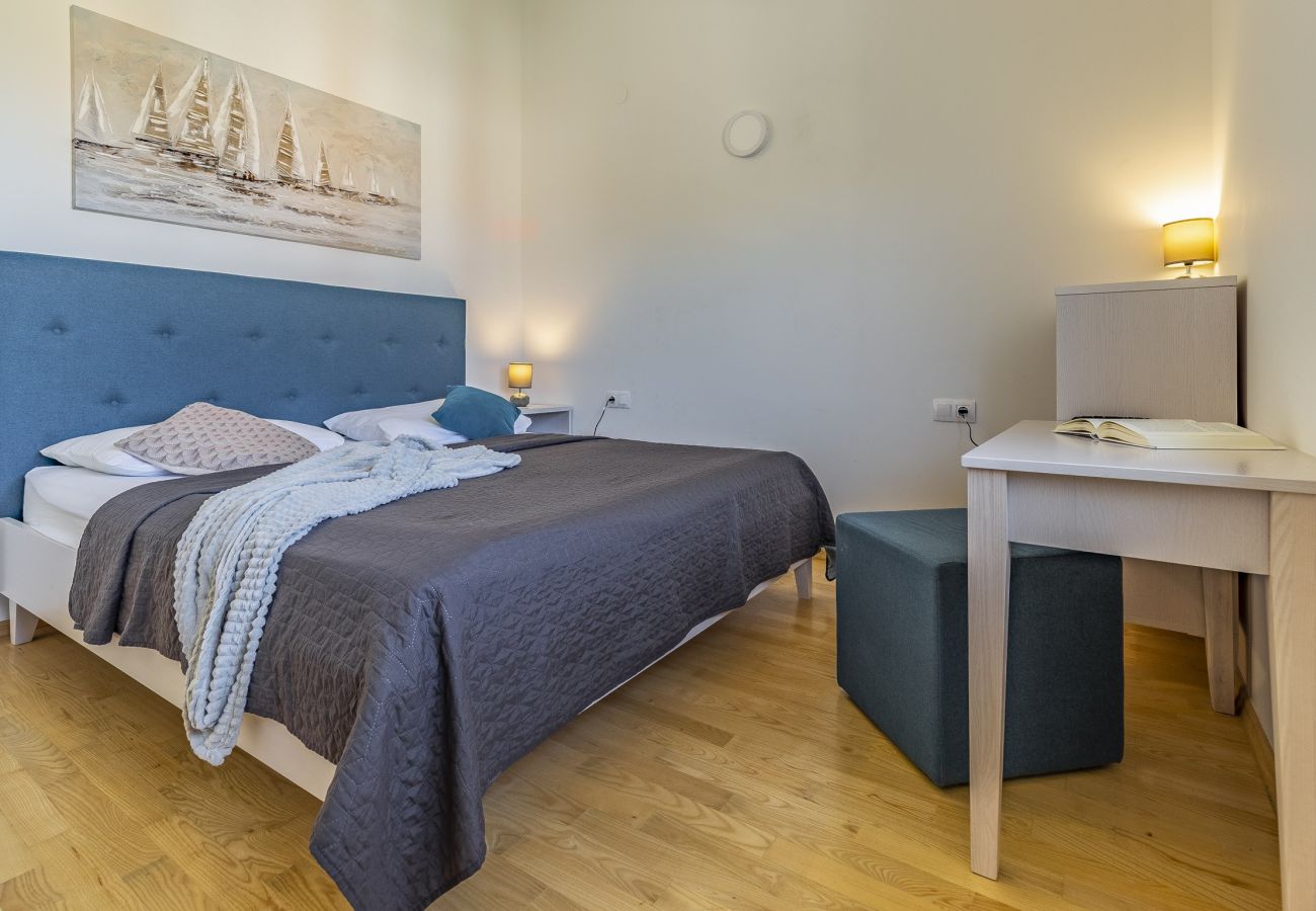 Villa in Pula - Lotus Elite Villa with Pool & Jacuzzi 9