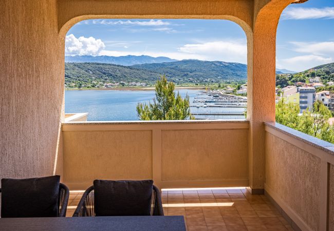 Apartment in Supetarska Draga - Apartment Nikolina 1 with Sea View