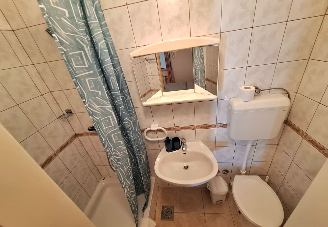 Apartment in Supetarska Draga - Apartment Nikolina 6 with Sea View