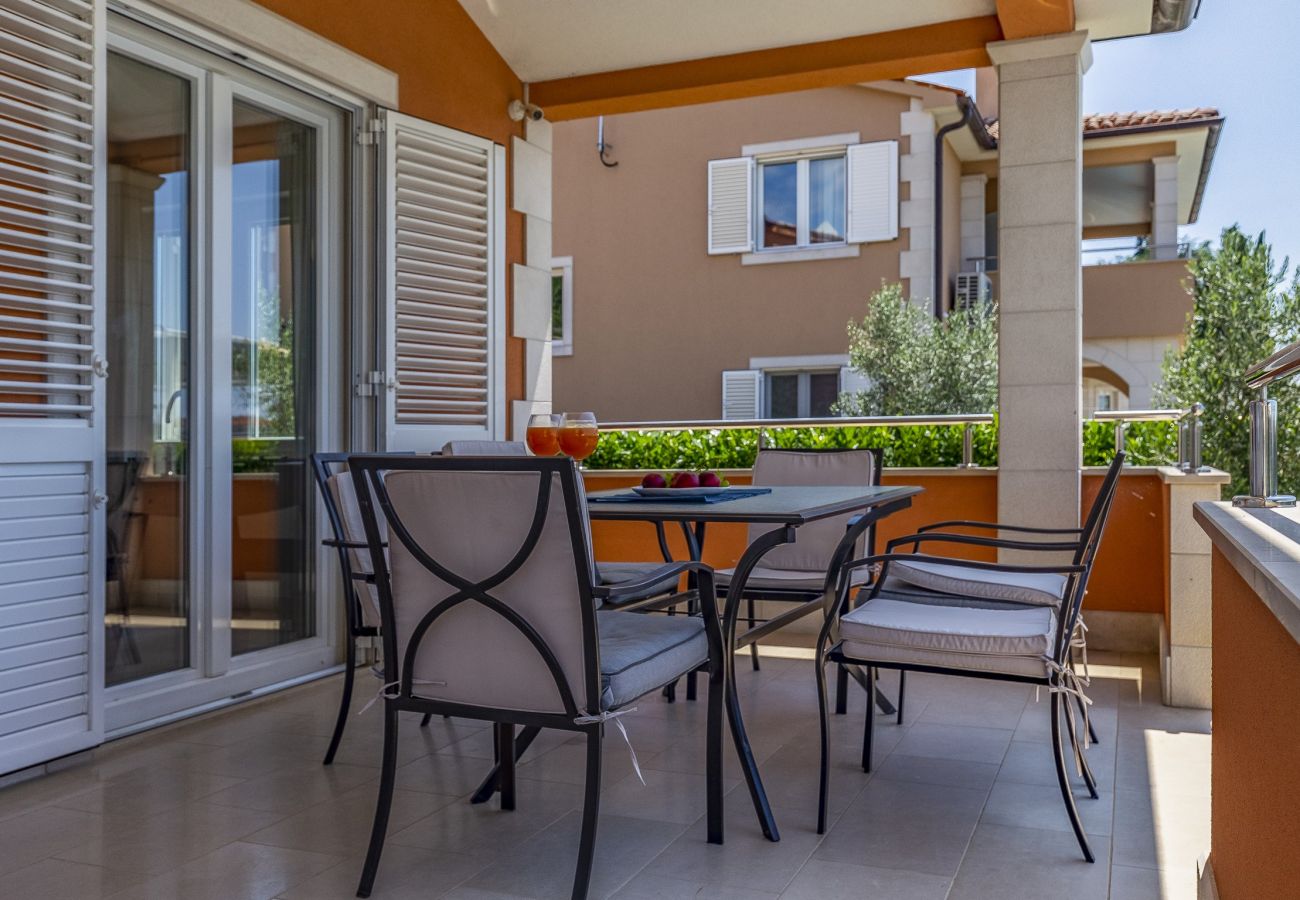 Villa in Pula - Lotus Elite Villa with Pool & Jacuzzi 6