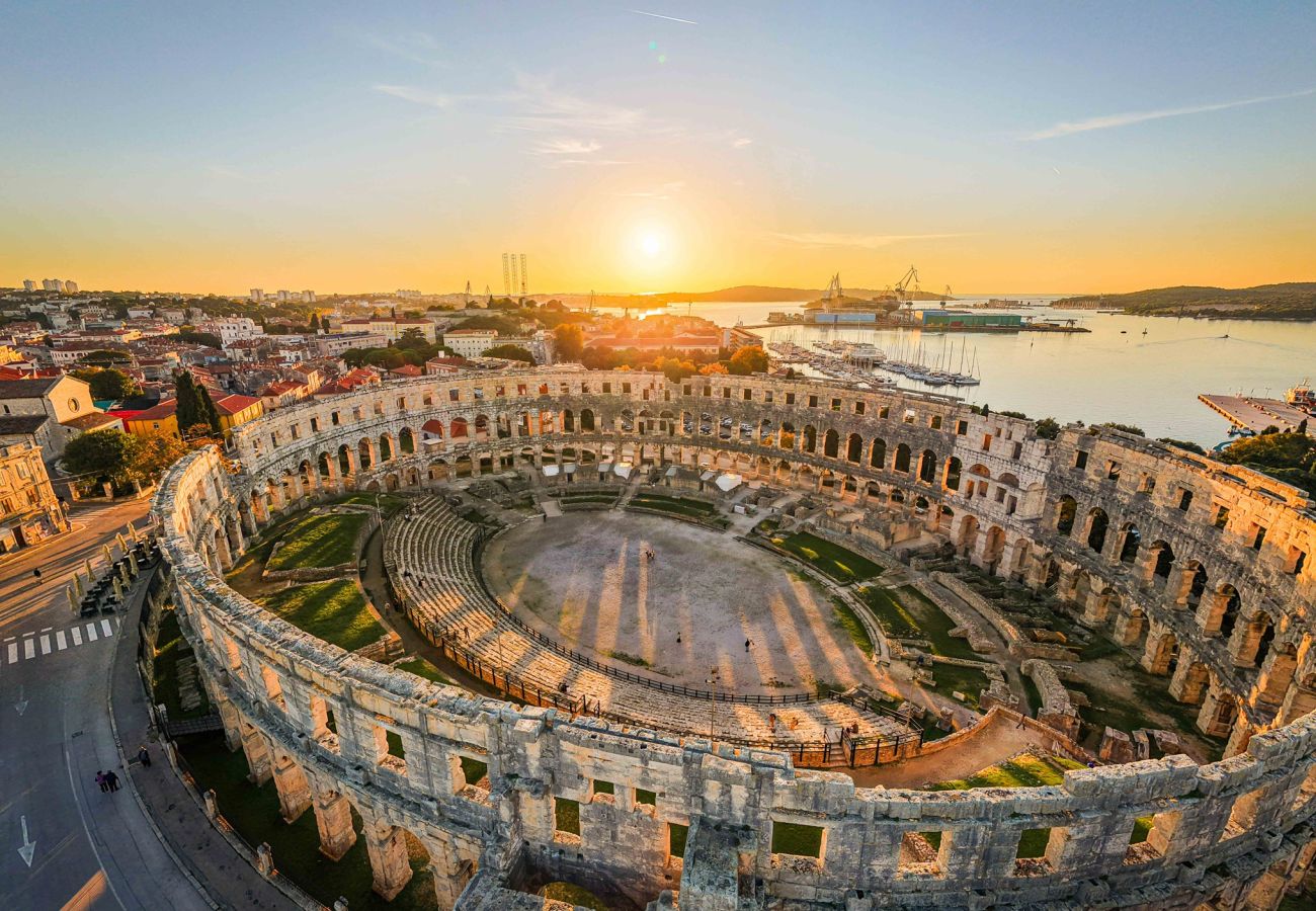 Villa in Pula - Lotus Elite Villa with Pool & Jacuzzi 6