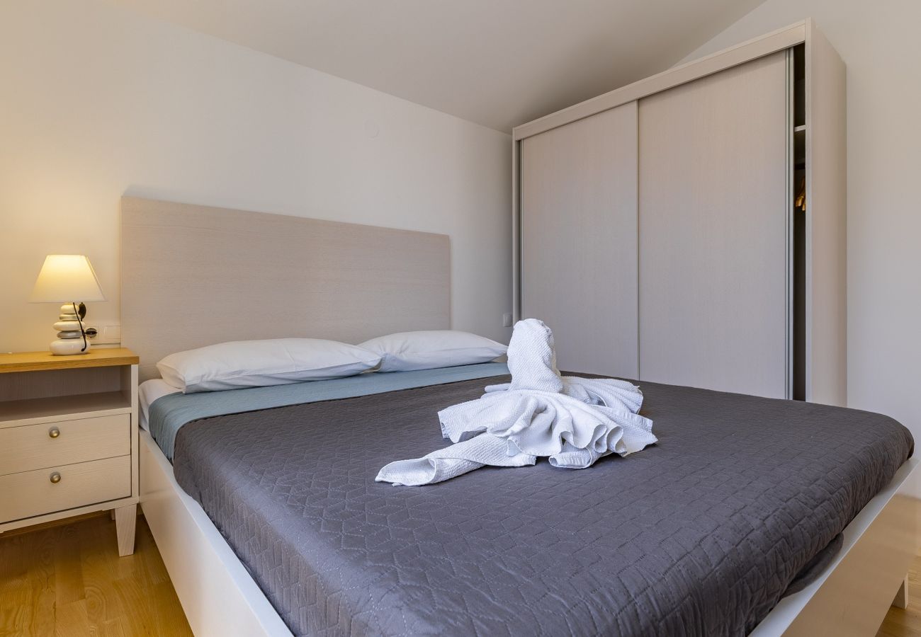 Villa in Pula - Lotus Elite Villa with Pool & Jacuzzi 2