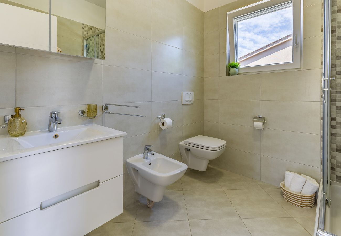 Villa in Pula - Lotus Elite Villa with Pool & Jacuzzi 4