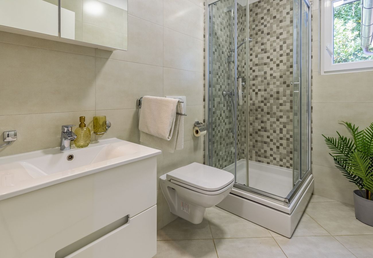 Villa in Pula - Lotus Elite Villa with Pool & Jacuzzi 1