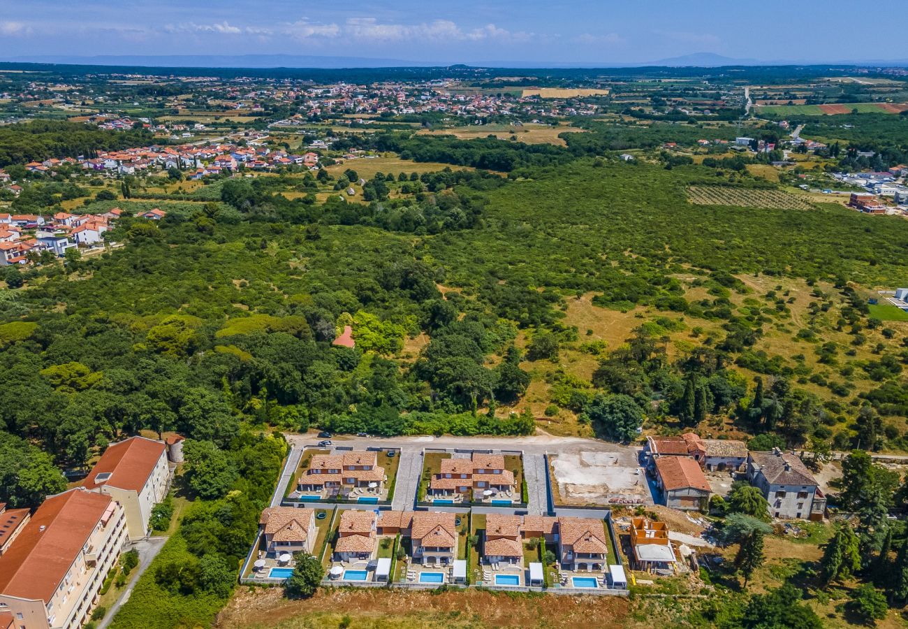 Villa in Pula - Lotus Elite Villa with Pool & Jacuzzi 1