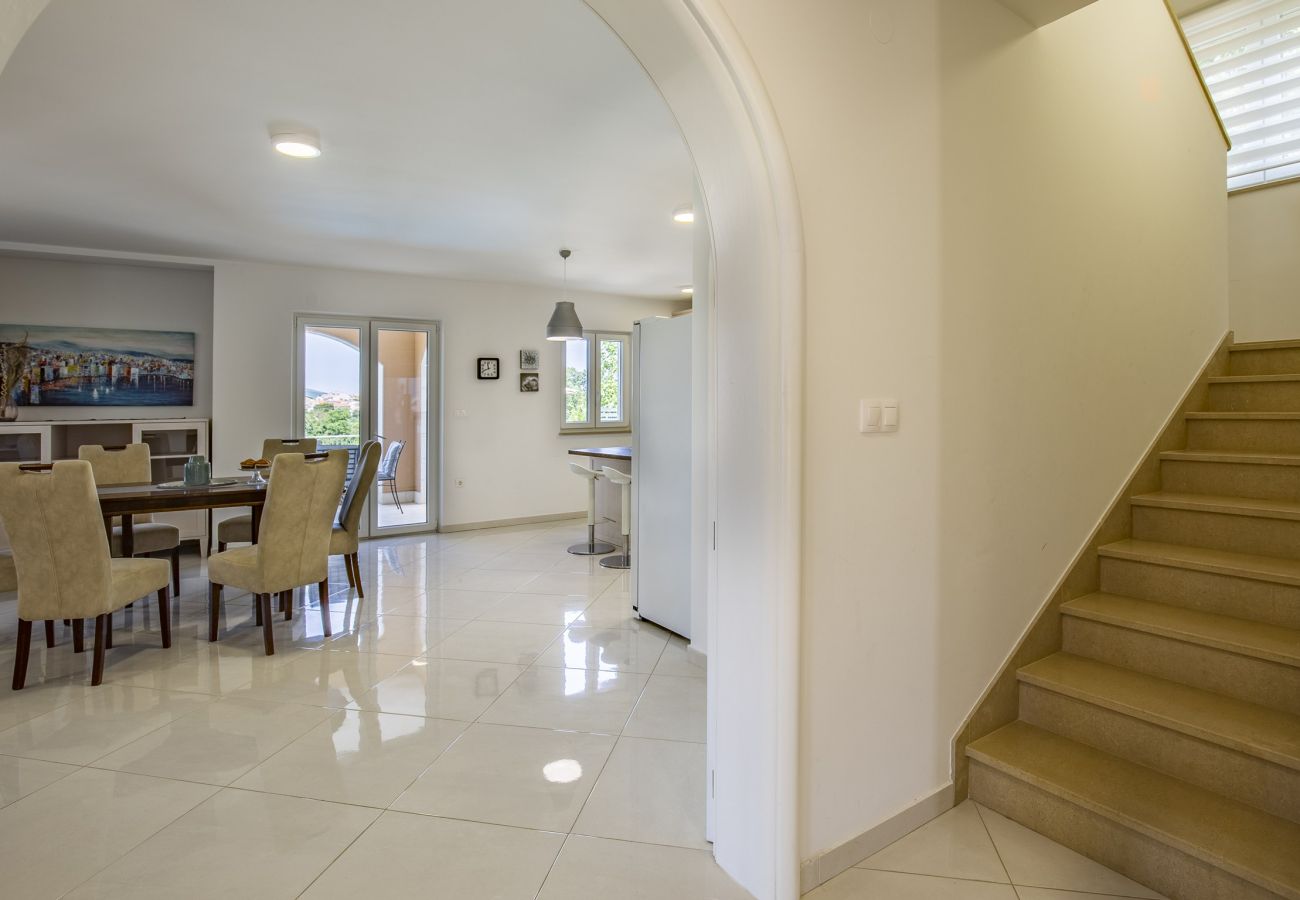 Villa in Pula - Lotus Elite Villa with Pool & Jacuzzi 3