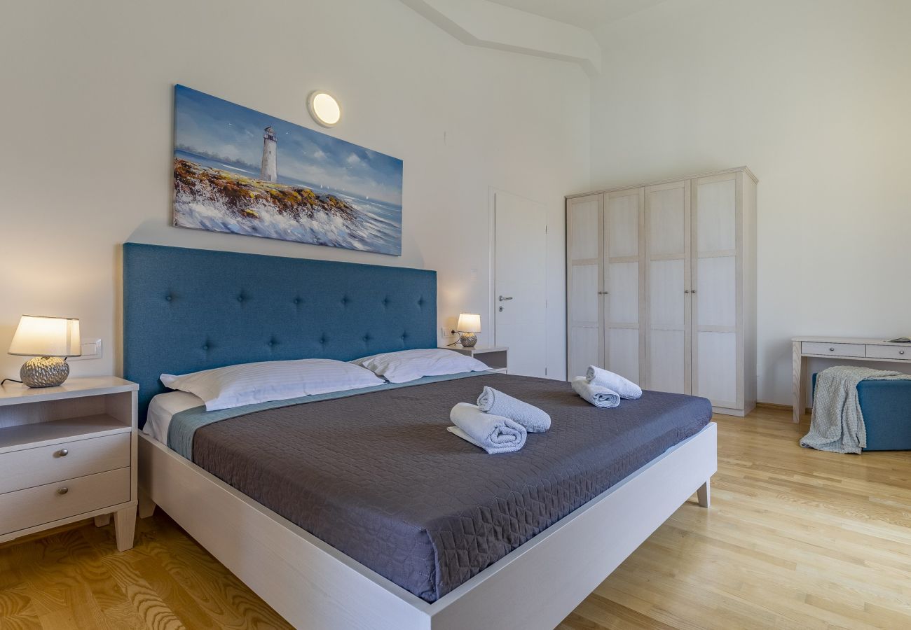 Villa in Pula - Lotus Elite Villa with Pool & Jacuzzi 3