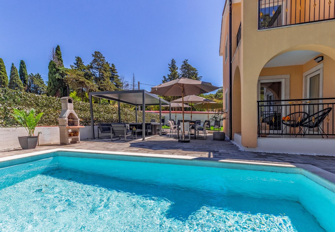 Villa in Pula - Lotus Deluxe Villa with Pool & Jacuzzi 13