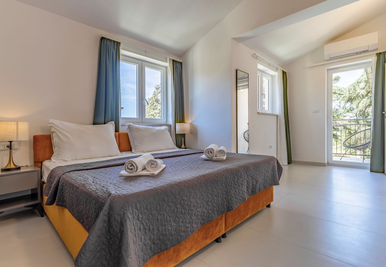 Villa in Pula - Lotus Deluxe Villa with Pool & Jacuzzi 13