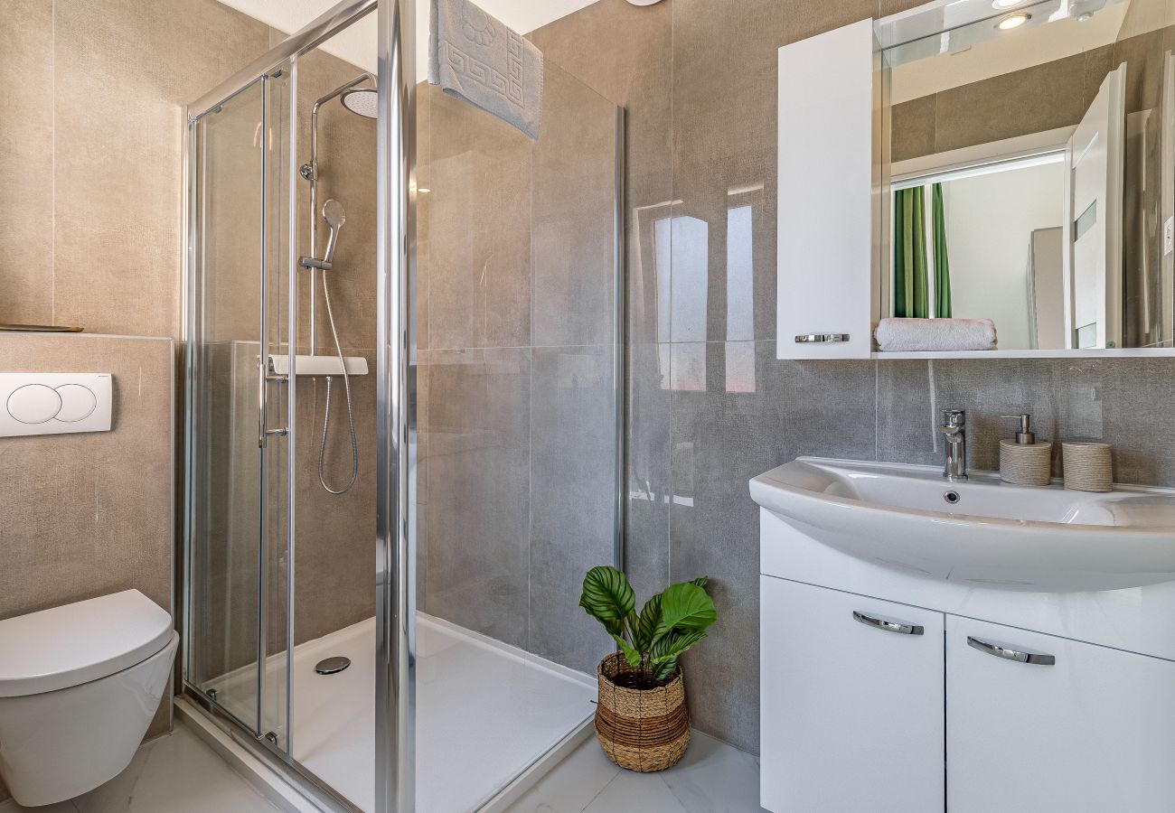 Villa in Pula - Lotus Deluxe Villa with Pool & Jacuzzi 14