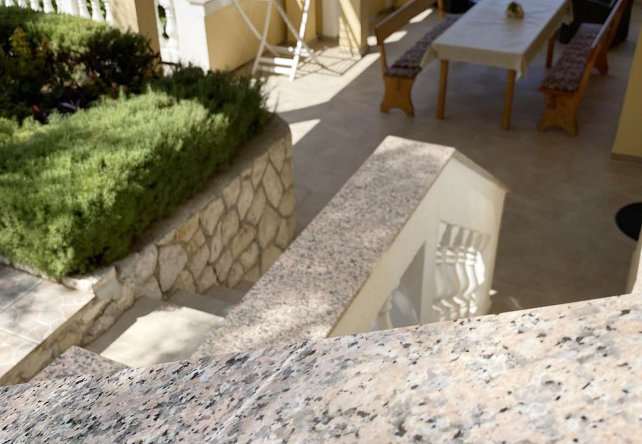 Apartment in Kampor - Four Bedroom Apt. near the Beach - Villa Jagoda