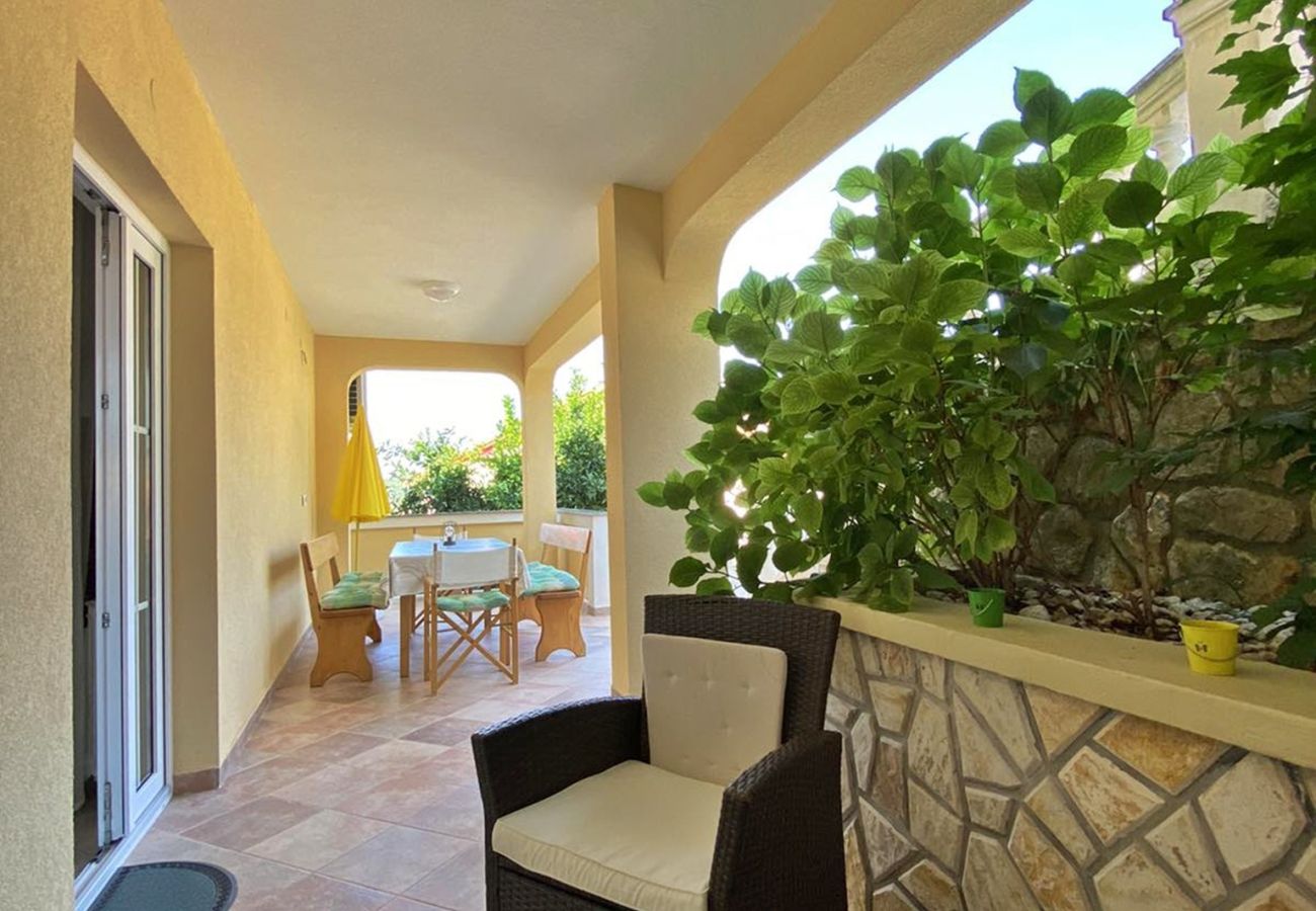 Apartment in Kampor - Four Bedroom Apt. near the Beach - Villa Jagoda