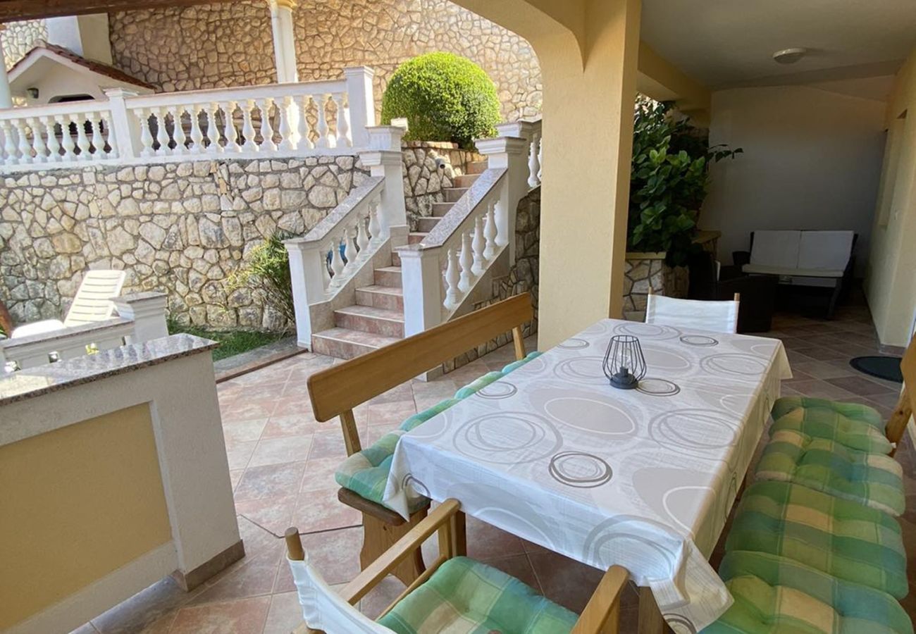 Apartment in Kampor - Four Bedroom Apt. near the Beach - Villa Jagoda