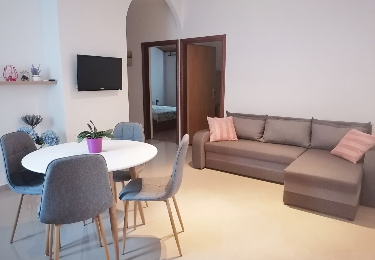 Apartment in Kampor - Two Bedroom Apartment near the Beach - Villa Jagoda