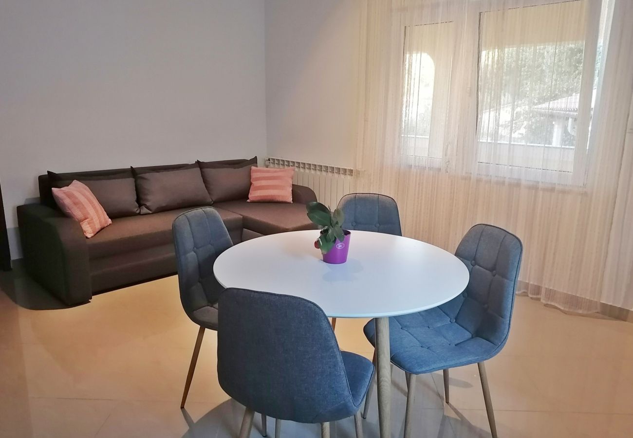 Apartment in Kampor - Two Bedroom Apartment near the Beach - Villa Jagoda
