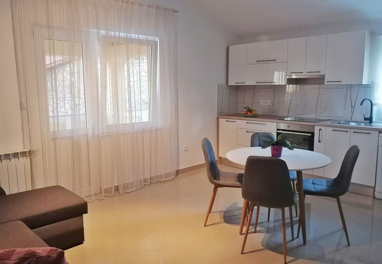 Apartment in Kampor - Two Bedroom Apartment near the Beach - Villa Jagoda