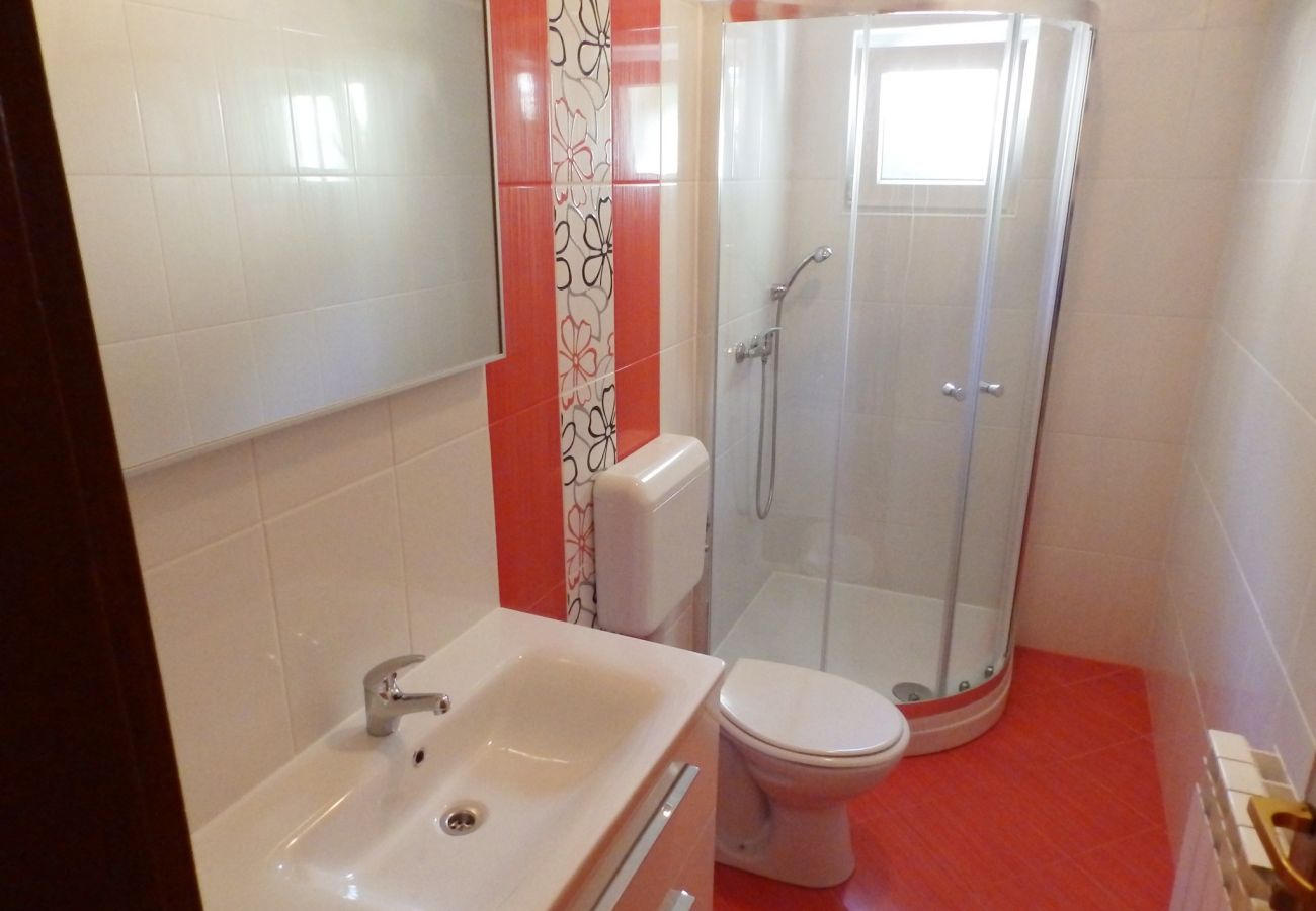 Apartment in Kampor - Two Bedroom Apartment near the Beach - Villa Jagoda