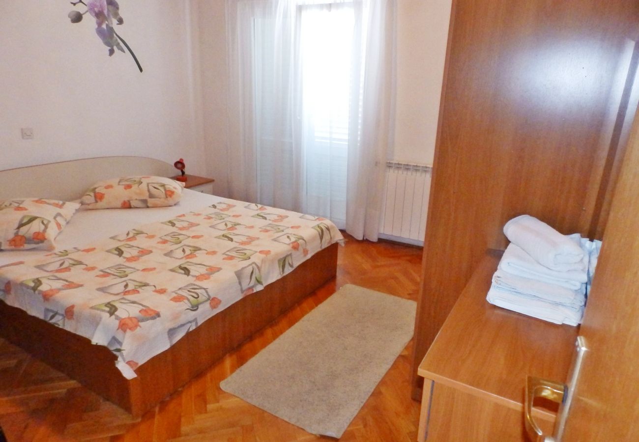 Apartment in Kampor - Two Bedroom Apartment near the Beach - Villa Jagoda