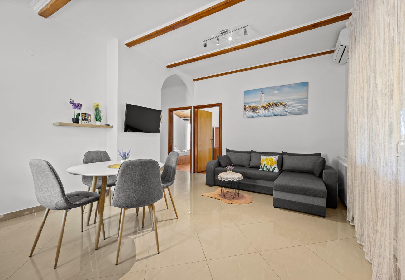 Apartment in Kampor - Two Bedroom Apt near the Beach - Villa Jagoda