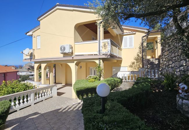 Apartment in Kampor - One Bedroom Apt. near the Beach - Villa Jagoda