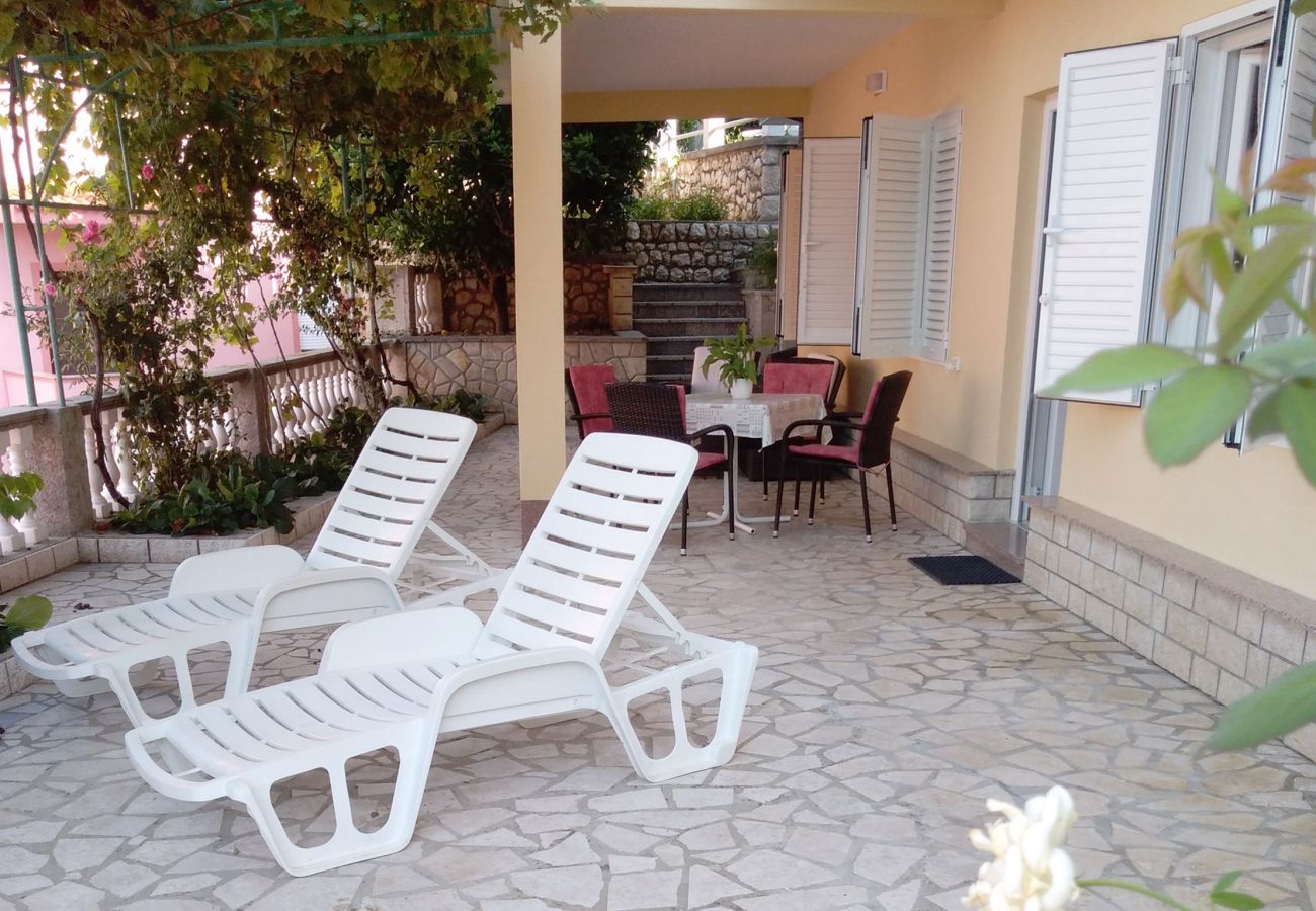 Apartment in Kampor - One Bedroom Apt. near the Beach - Villa Jagoda