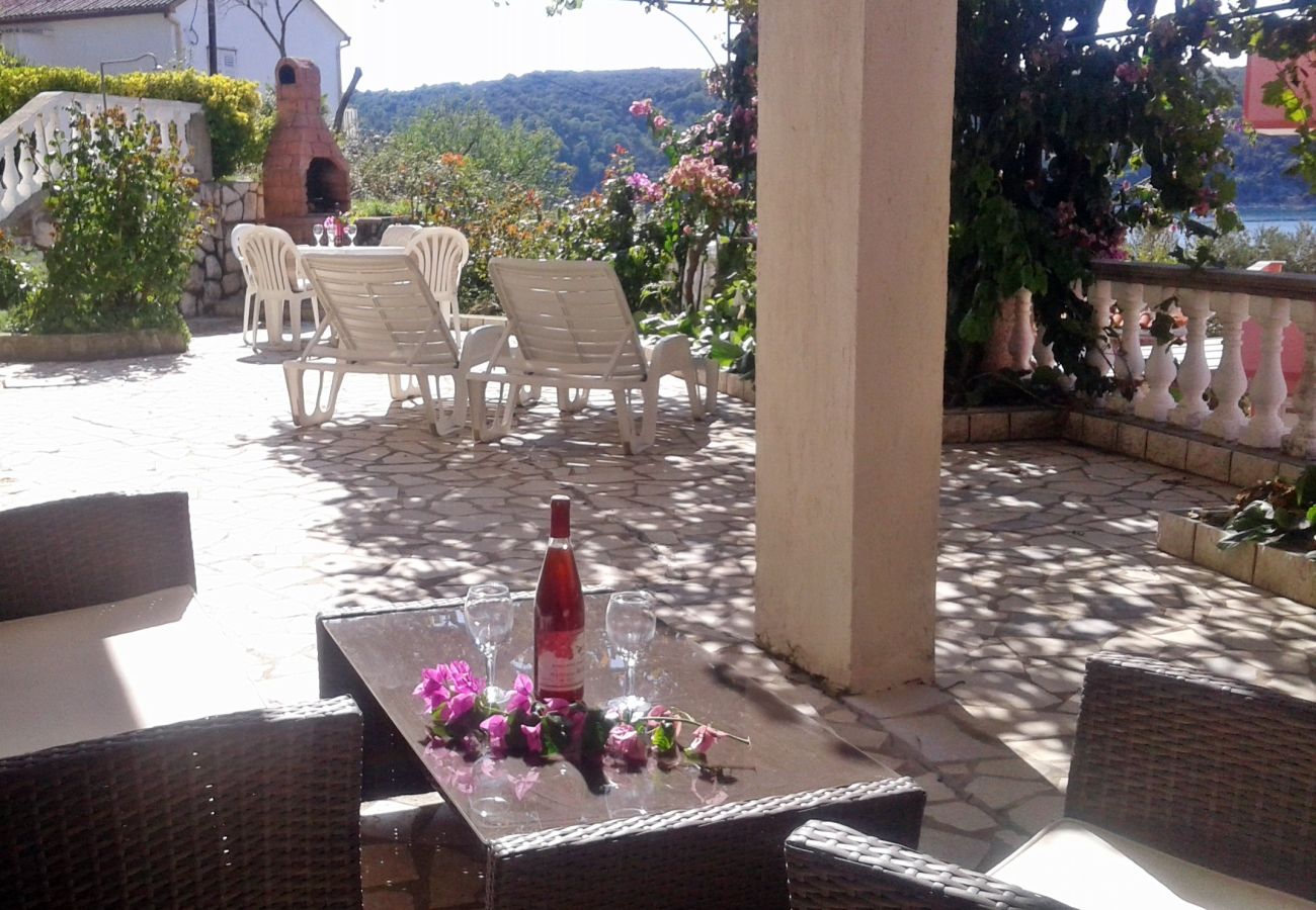 Apartment in Kampor - One Bedroom Apt. near the Beach - Villa Jagoda