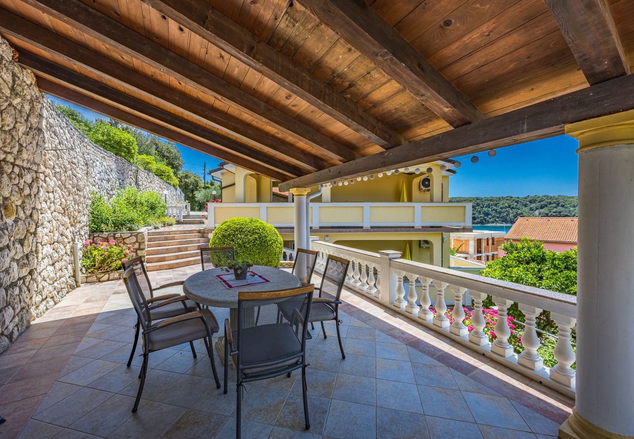 Apartment in Kampor - One Bedroom Apt. near the Beach - Villa Jagoda