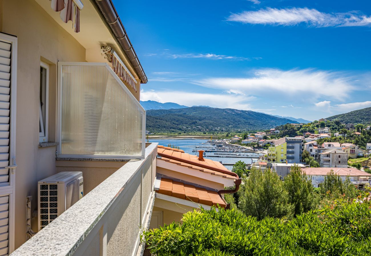 Apartment in Supetarska Draga - Apartment Nikolina 4 with Sea View