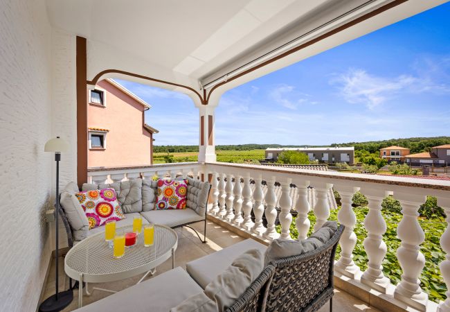 Apartment in Funtana - Sea Breeze Funtana Apartment A3