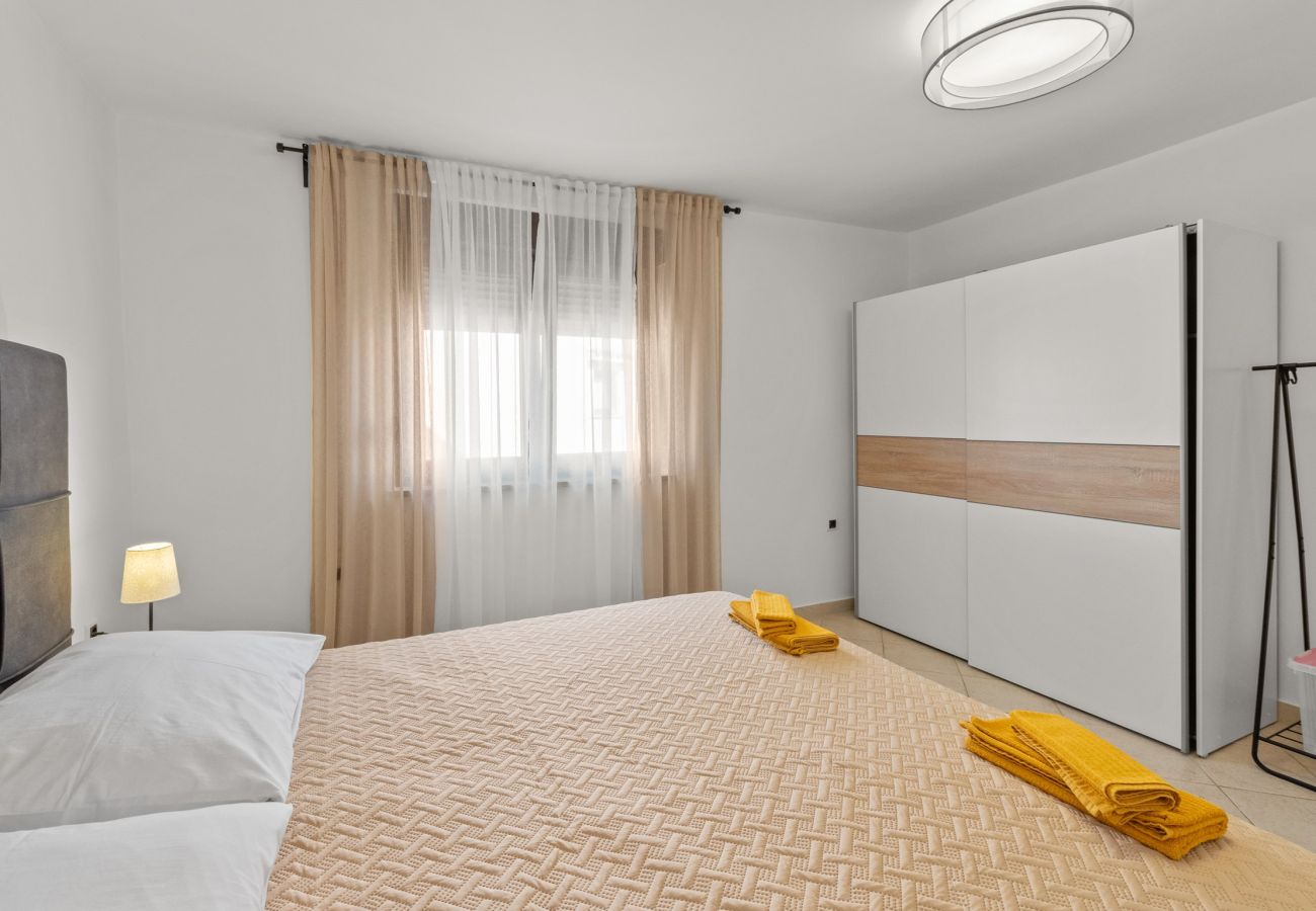 Apartment in Funtana - Sea Breeze Funtana Apartment A3