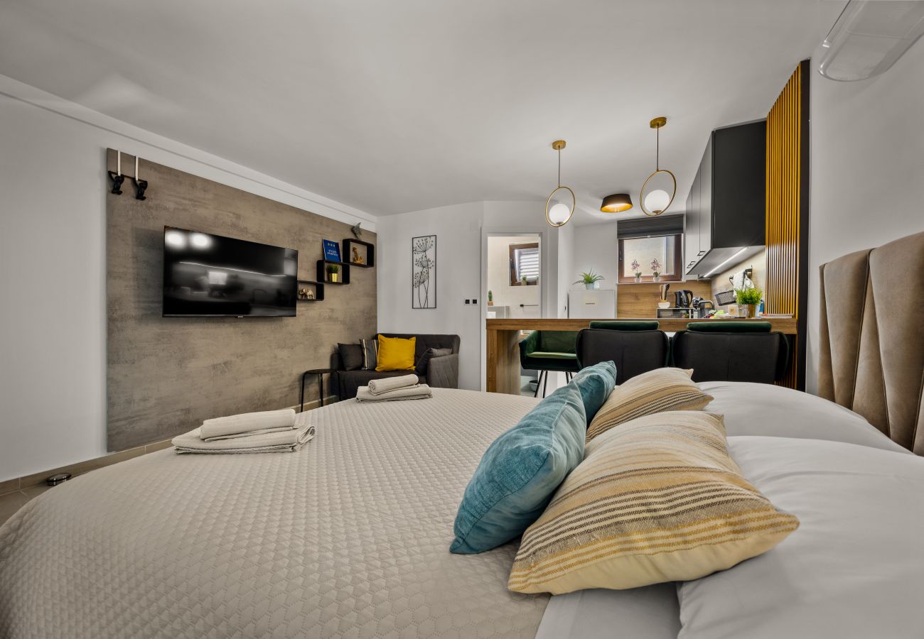 Studio in Funtana - Sea Breeze Funtana Studio Apartment A10
