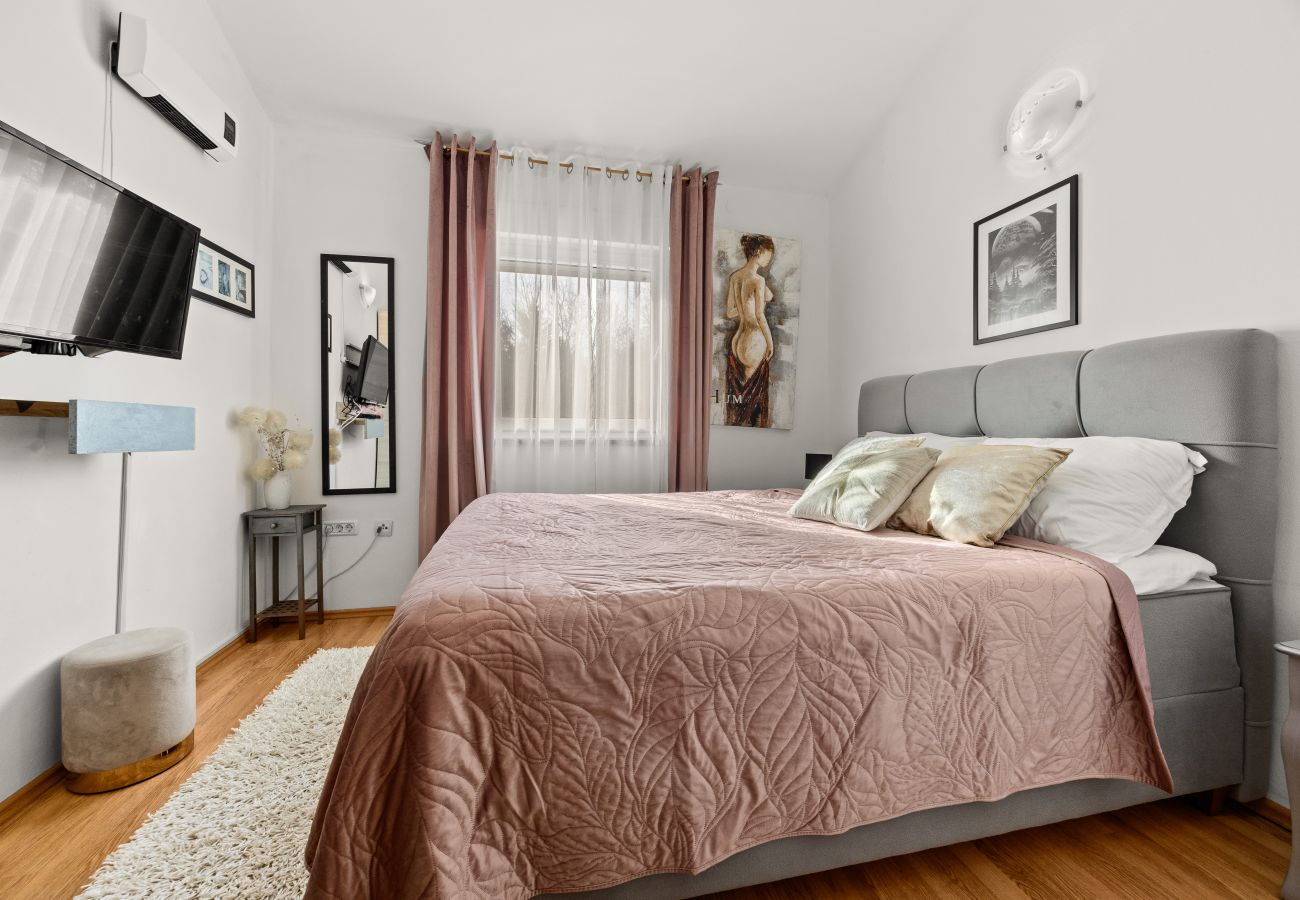 House in Vodnjan - Kacana Blue - House with Pool, Billiards and Darts