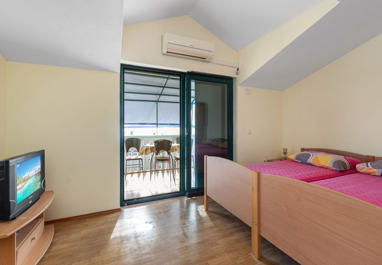 Apartment in Šibenik-Brodarica - Angelo Apartment Brodarica 1