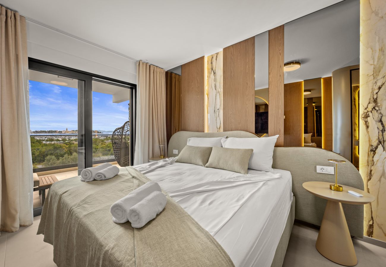 Apartment in Zadar - Olive Luxe Penthouse with Jacuzzi and Sea View 