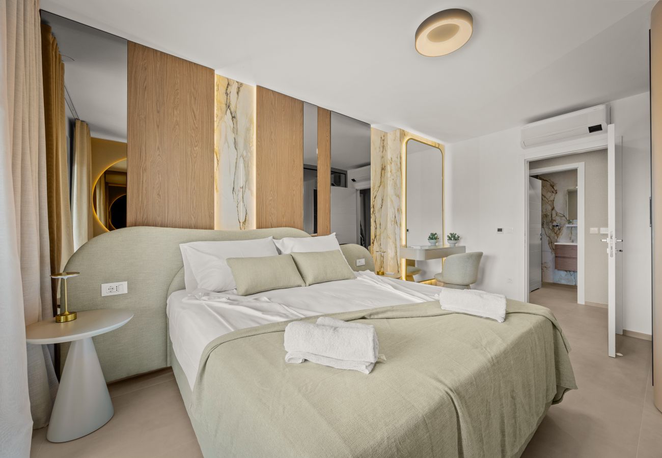 Apartment in Zadar - Olive Luxe Penthouse with Jacuzzi and Sea View 