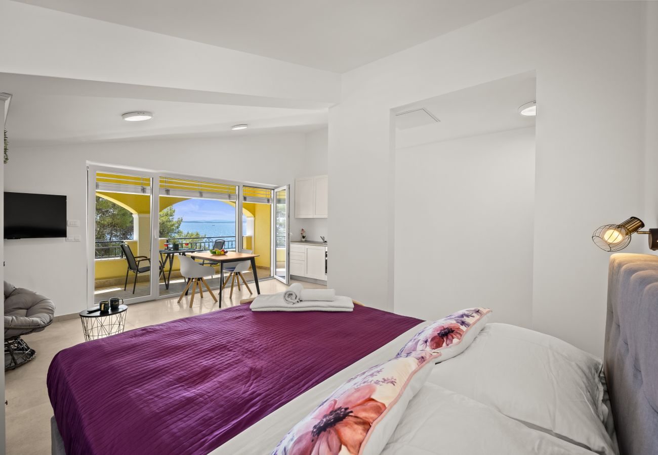 Studio in Petrcane - Beachfront Villa Nela - Studio apartment 32