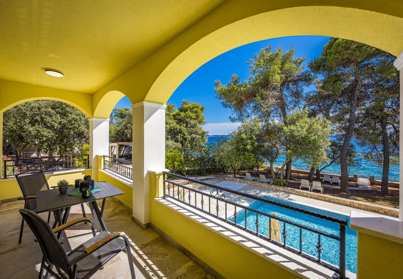 Studio in Petrcane - Beachfront Villa Nela - Studio apartment 12