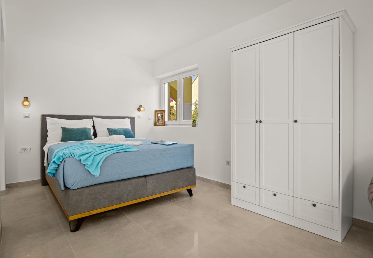 Studio in Petrcane - Beachfront Villa Nela - Studio apartment 12